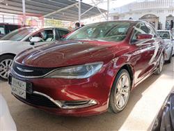 Chrysler 200